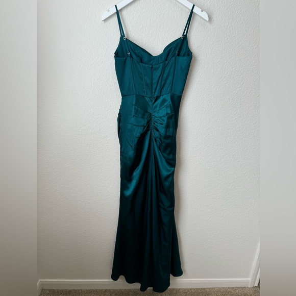 NWT Galina Signature Dress from David’s Bridal. Gem Green Color, Size 0. - Picture 8 of 9